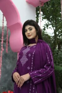 Sia Khan posing confidently in a stylish fashion photoshoot, showcasing her professional modeling portfolio and elegant personality.
