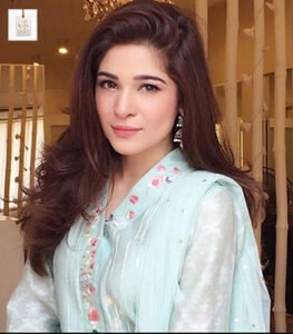 Ayesha Omer latest appearance highlighting her fashion style and acting career