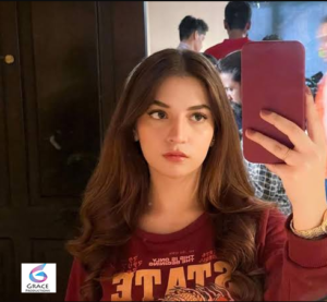 Dananeer Mubeen wearing a graceful traditional outfit during a portrait photoshoot, reflecting her style and growing success in Pakistan's entertainment industry.