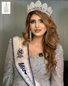 Fia Khan stunning Pakistani model profile featuring her fashion height, lifestyle, and entertainment journey