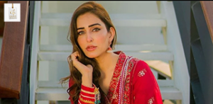 Sidra Niazi Pakistani actress wearing an elegant traditional outfit at a public appearance