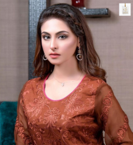 Arooba Mirza Pakistani actress portrait and drama career details