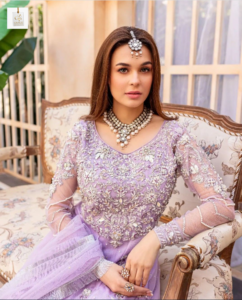 Pakistani actress Mahenur Haider in an elegant traditional outfit
