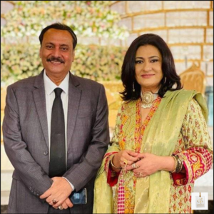 Saba Hameed smiling during a Pakistani entertainment event
