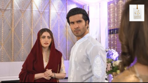 Neelum Muneer shines in Khumar drama alongside Feroze Khan