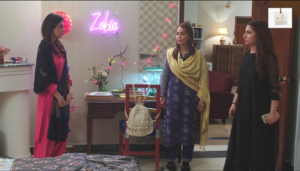 Dananeer Mubeen and Khushal Khan portray their characters in Mohabbat Meri Ghumshuda Si