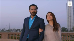 Yumna Zaidi as Mushk in Raaz-e-Ulfat with co-star Gohar Rasheed