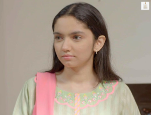 Aina Asif and Samar Jafri in Mayi Ri drama