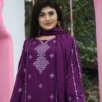 Sia khan